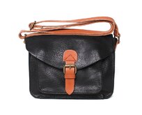 Malá/střední černá crossbody kabelka FLORA&amp;CO H6788 černá, syntetická kůže