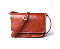 Hnědá středně velká kožená crossbody kabelka no. 444 hnědá, kůže