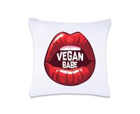 DOBRÝ TRIKO Polštář s potiskem Vegan BABE 40 x 40 cm Oboustranný tisk: ANO