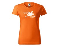 DOBRÝ TRIKO Vtipné dámské tričko s potiskem Co se stane na vodě Barva: Oranžová, Velikost: 2XL Oranžová, 2XL