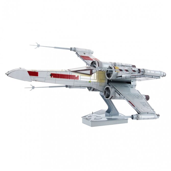 Metal Earth Luxusní ocelová stavebnice Star Wars X-Wings Starfighter