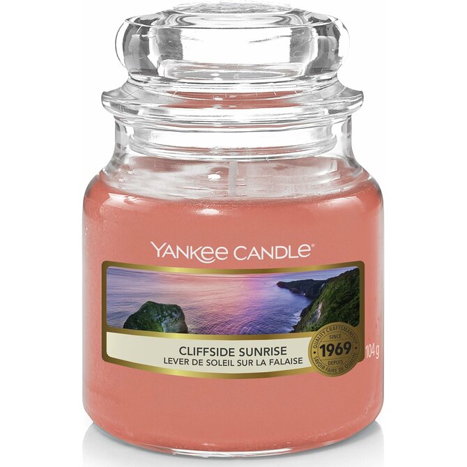 Yankee Candle vonná svíčka Classic ve skle malá Cliffside Sunrise 104 g Růžová