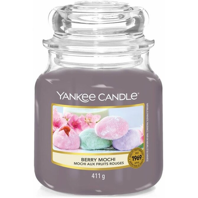 Yankee Candle vonná svíčka Classic ve skle střední Berry Mochi Fialová