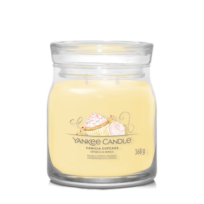 Yankee Candle vonná svíčka Signature ve skle střední Vanilla Cupcake 368g Žlutá