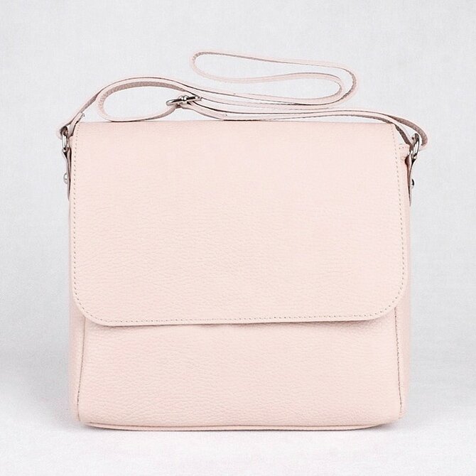 Střední kožená světlerůžová crossbody kabelka/podél těla Vera Pelle 62 růžová, kůže