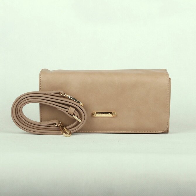 Světlehnědá crossbody kabelka (psaníčko) David Jones 5504A hnědá, syntetická kůže